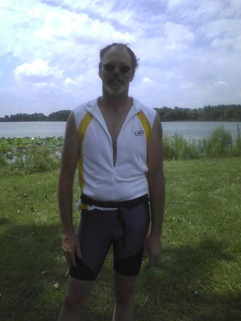 kevin-biking