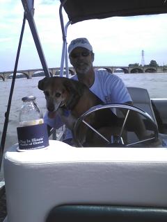 kevin-mollie-boat